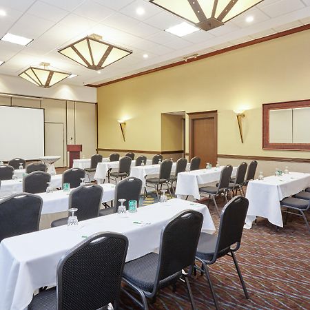 Holiday Inn Chicago Matteson Conference Center, An Ihg Hotel Экстерьер фото