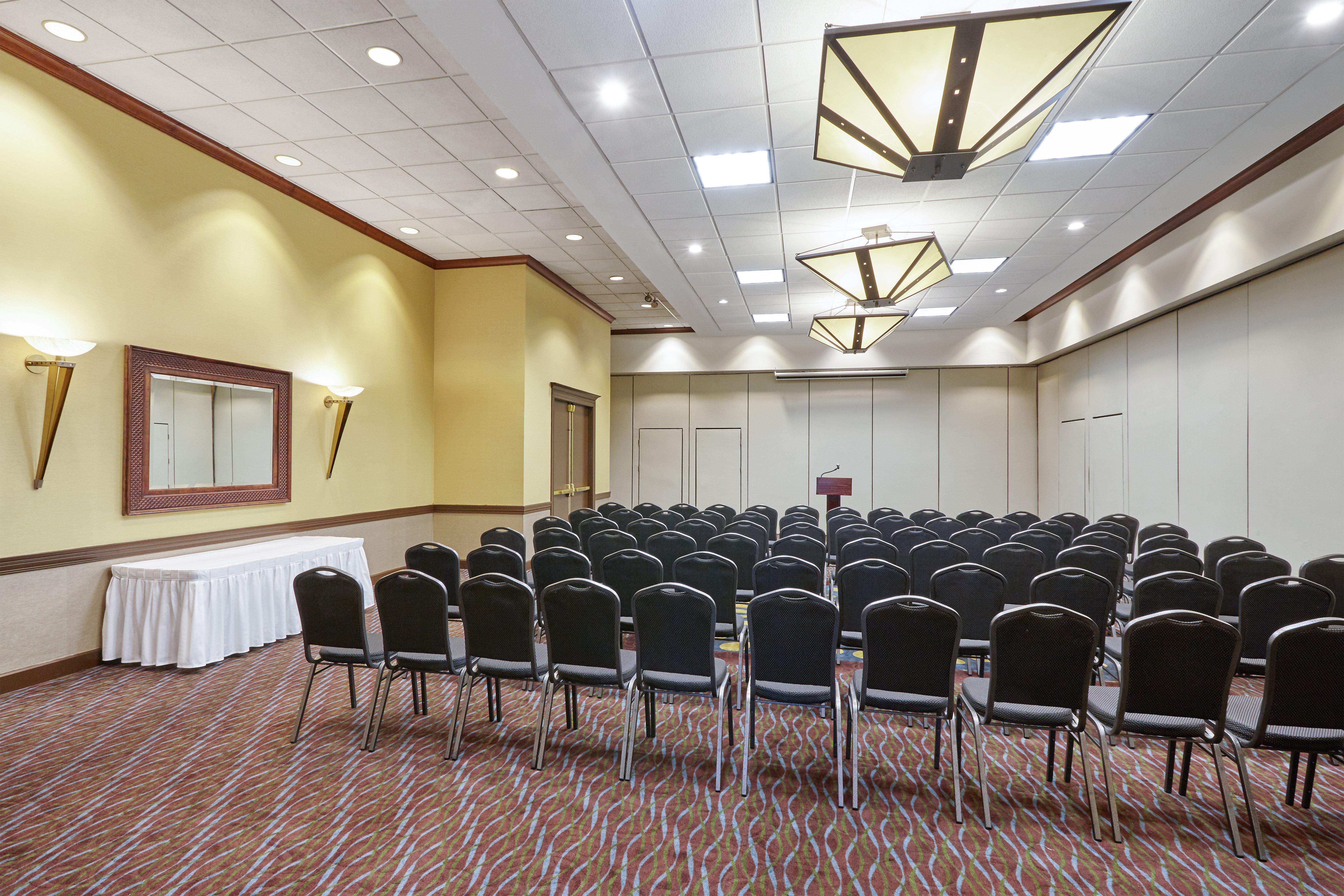 Holiday Inn Chicago Matteson Conference Center, An Ihg Hotel Экстерьер фото