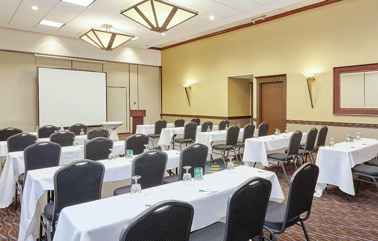 Holiday Inn Chicago Matteson Conference Center, An Ihg Hotel Экстерьер фото